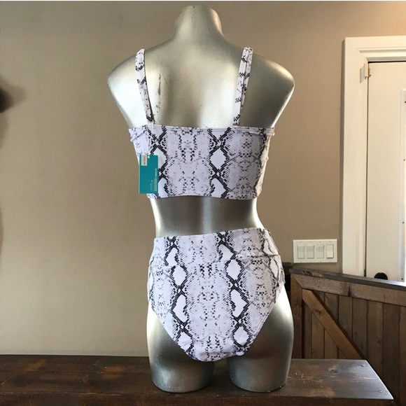 4 For 25$ Animal Print Swimsuit Bikini Set. Size Medium - Picture 4 of 9